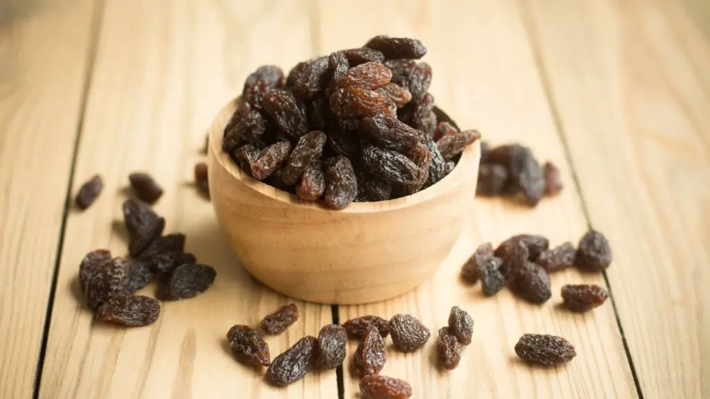 Harmful granola ingredients to avoid 3 Can Dogs Eat Granola Harmful granola ingredients to avoid