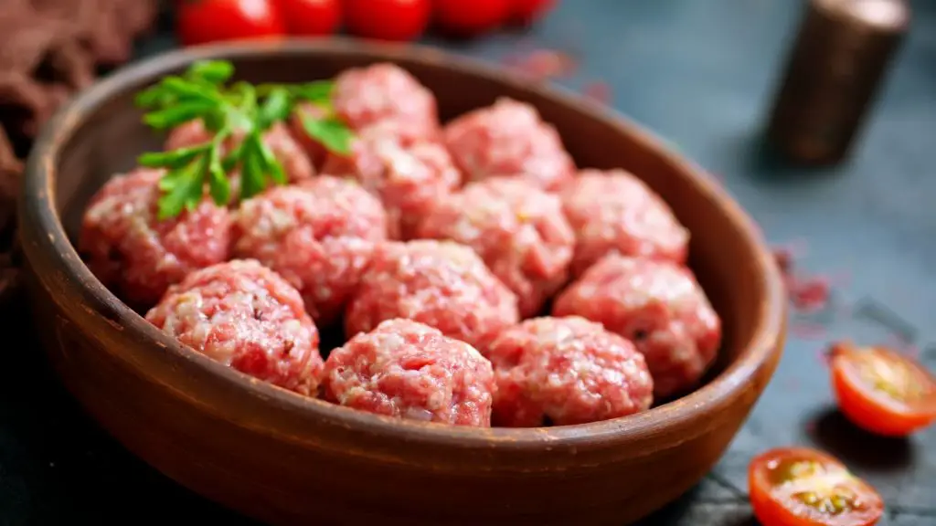 How to make dog-friendly meatballs